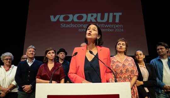 Groen en Vooruit groeien naar elkaar toe in Antwerpen: ‘Sinds de komst van Kathleen Van Brempt zijn de relaties verbeterd’