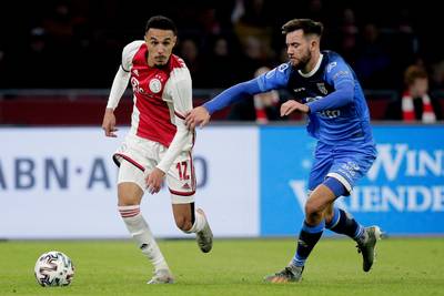 Uitvallen Mazraoui vergroot defensieve problemen Ajax tegen Lille