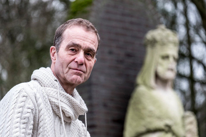 De Econoom Die Pastoor Werd In Nijmegen Berg En Dal En