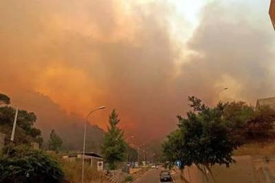 'Brandweerteam Sicilië stichtte brand voor loon'