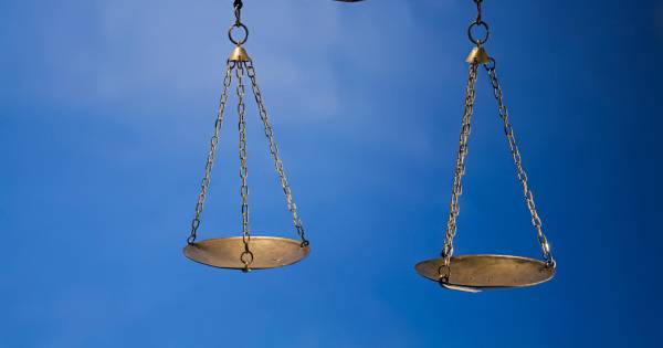 Terneuzenaar krijgt cel en rijontzegging geëist voor dodelijk ongeval bij Zuiddorpe .