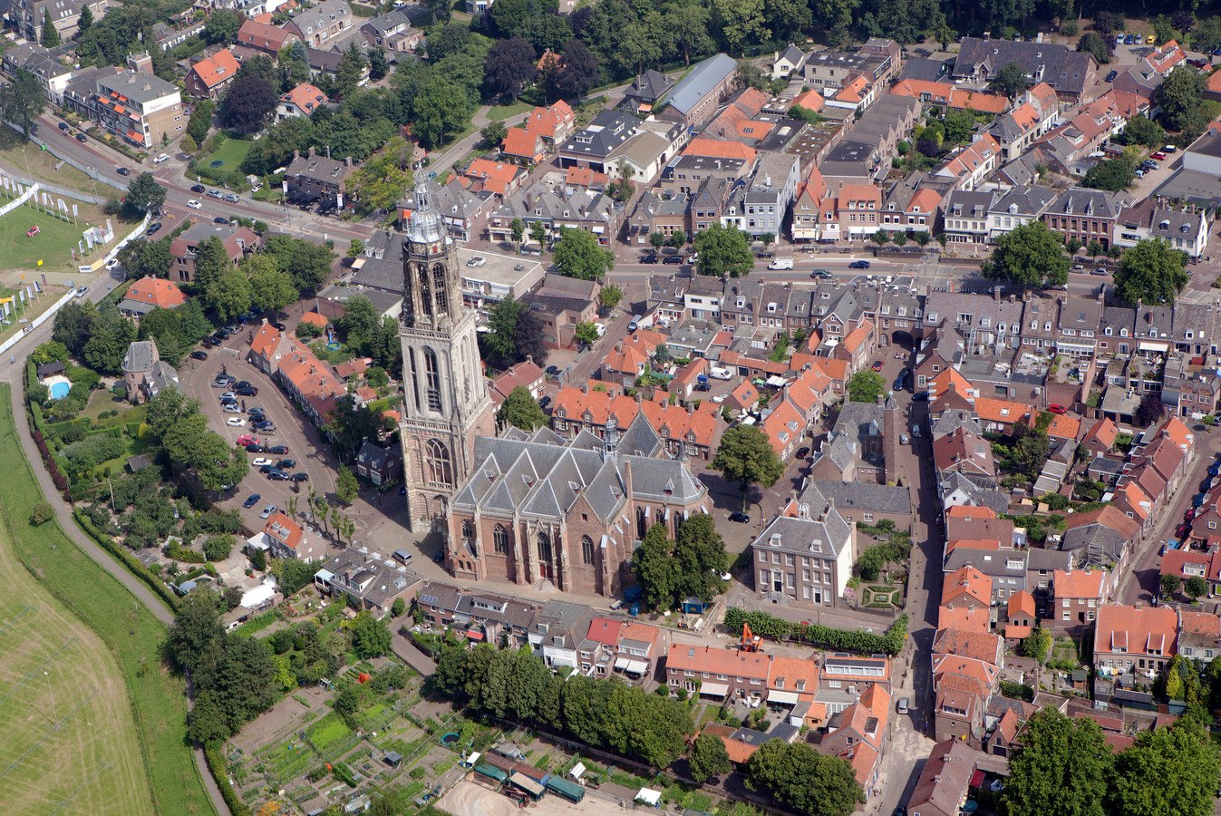 Alles is eigenlijk toegestaan bij stadsquiz Rhenen Foto gelderlander.nl