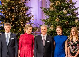 Belgische prinses Eléonore gespot in exact dezelfde jurk als prinses Amalia