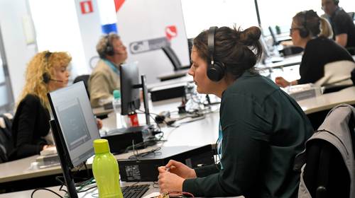 6 op de 10 besmette patiënten geven contact tracers weinig of geen nuttige info: “Onze vrienden bellen we zelf wel, meneer”