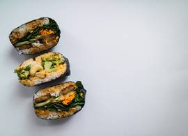 Zó maak je zelf die populaire ‘crispy sushi sandwich’