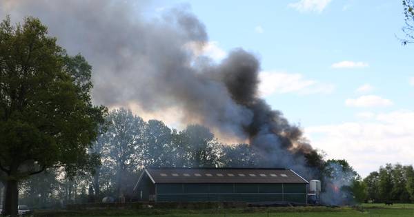 Uitslaande brand in schuur in Reutum | Tubbergen - Tubantia