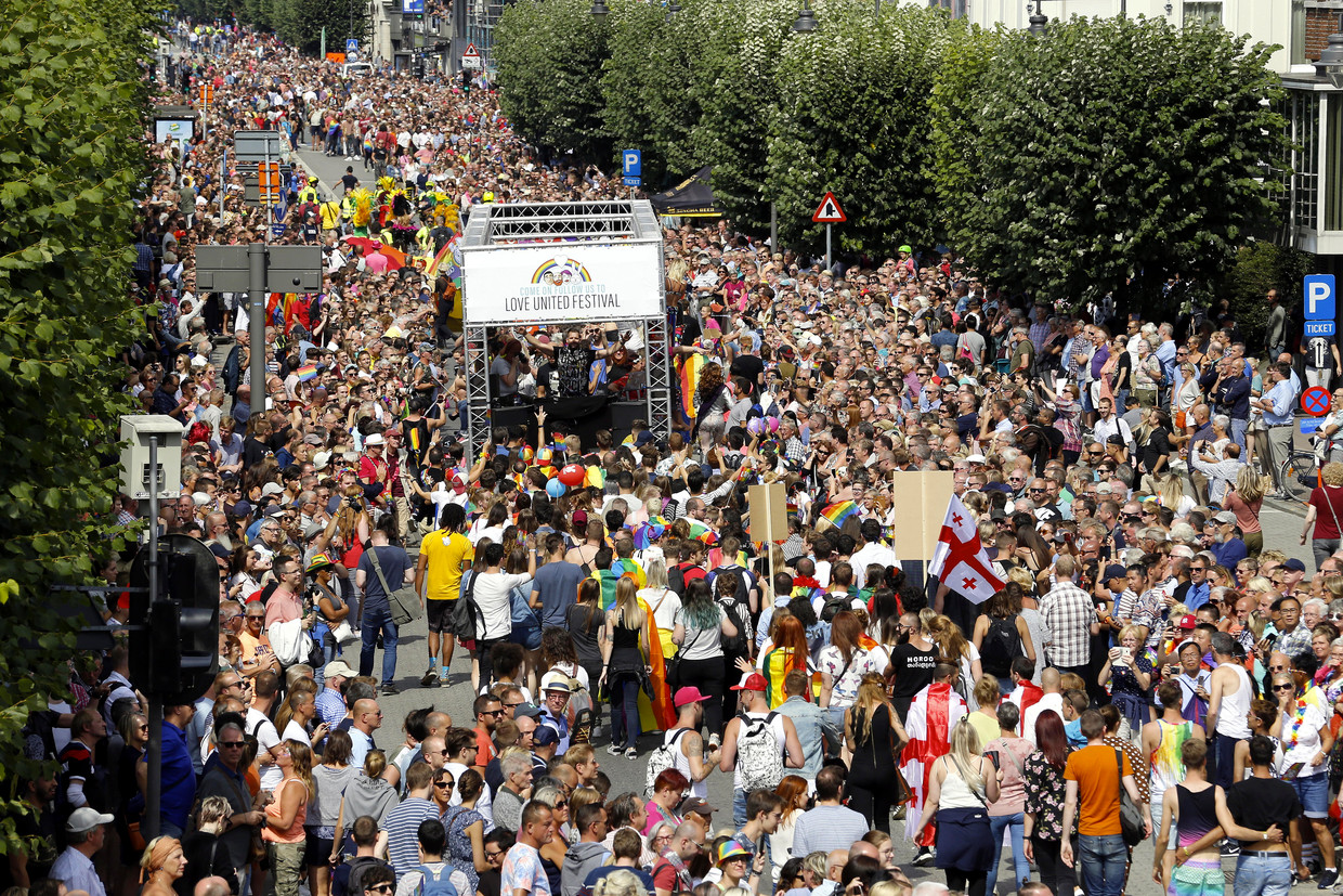 Antwerp Pride Kleurt Straten 60 000 à 90 000 Bezoekers Voor Elfde