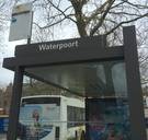 Collega’s steunen ‘biddende buschauffeur’: “Hij liet mensen niet in de kou staan tijdens zijn pauze”