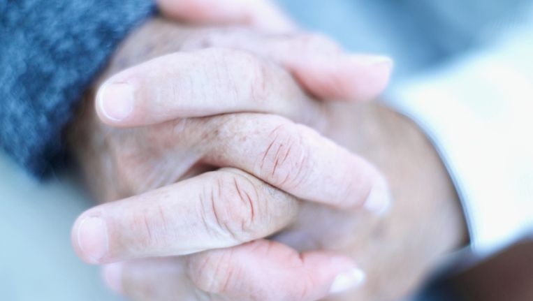 Koppel Dat 72 Jaar Getrouwd Was Sterft Hand In Hand Het Parool