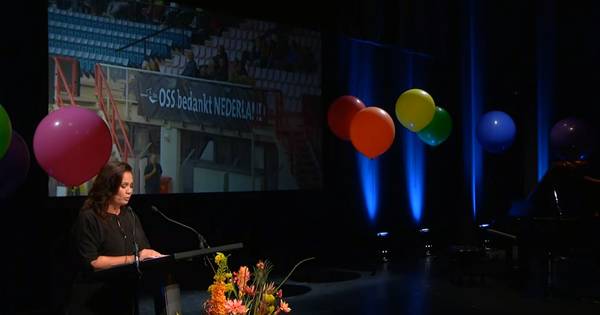 Emotionele herdenking ongeval Oss: 'Een verschrikkelijk klap en de wereld stond even stil' - De Sten