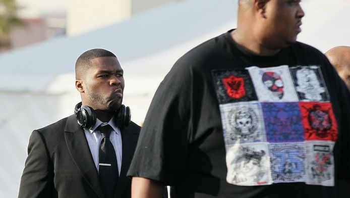 Bodyguard 50 Cent Valt Voorbijganger Aan Show Ad Nl