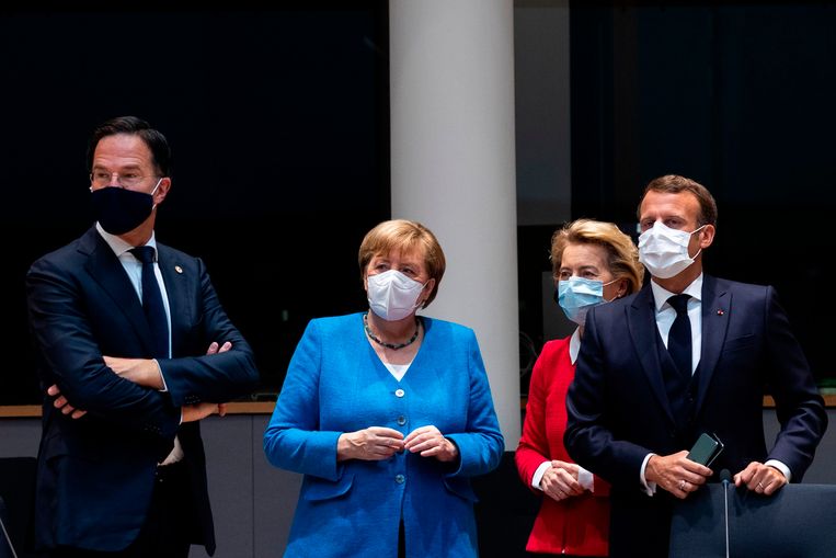 Kopstukken in de Europese politiek: premier Mark Rutte, bondskanselier Angela Merkel, voorzitter van de Europese Commissie Ursula von der Leyen en de Franse president Emmanuel Macron. Beeld AFP
