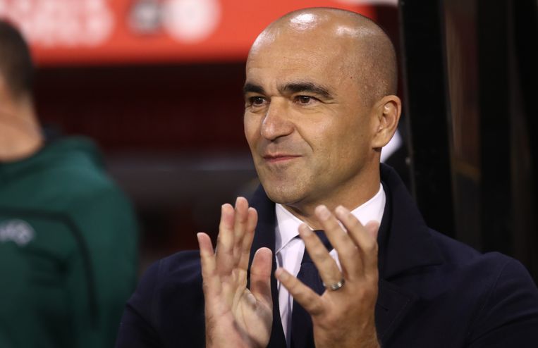 Inhoudelijk én financieel eruit: Roberto Martínez verlengt ...