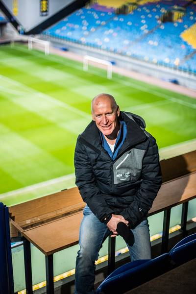 De mooie avonturen van sportcommentator Jan Roelfs