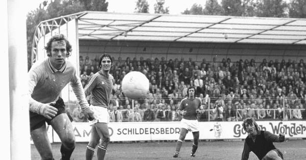De bijzondere band van André van Gerven met PSV en FC Twente: 'Heb jij zo hoog gespeeld, opa?' - BD.