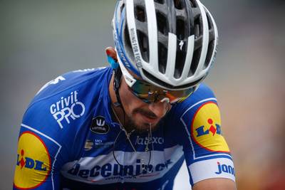 Titelverdediger Alaphilippe stapt af in Clásica San Sebastian