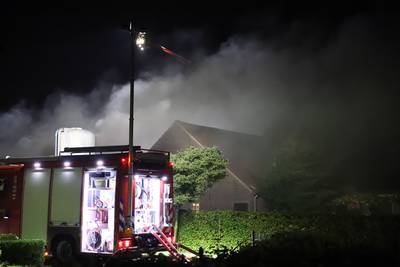 Grote brand in schuur met hooi in Kapel-Avezaath