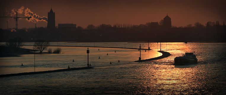 Dammen Evenwijdig Aan De Waal De Volkskrant