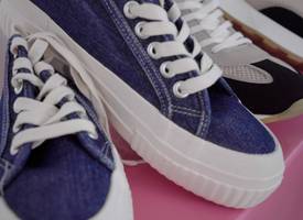 Zó combineer je sneakers in drie verschillende stijlen