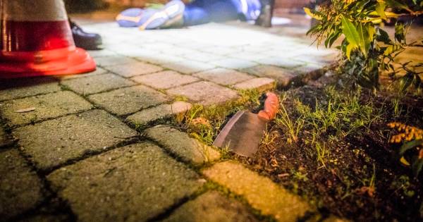 Mislukte overval Eindhoven: supermarktmedewerker gewond aan hoofd door man met slagersmes.