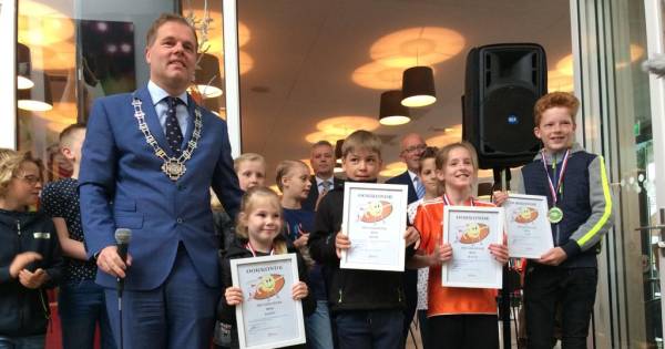 Vier jeugdlintjes uitgereikt in Mill