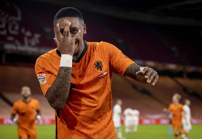 Les Pays-Bas battent la Pologne, l'Italie accrochée par la Bosnie