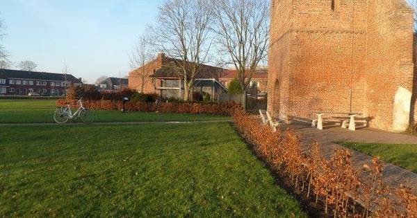 Jeu de boulesbaan en dierenweide in Andel