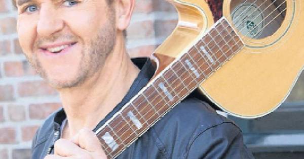 Nieuwveense volkszanger Jan Leliveld (61) overleden | Alphen - AD.nl