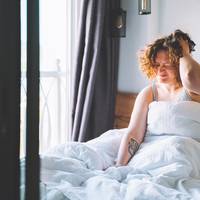 Hoe komt het dat ik al een kater heb van twee glazen wijn?