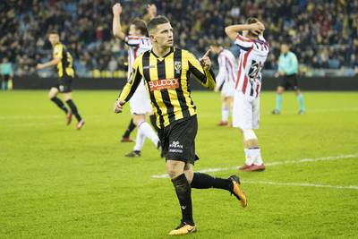 Vitesse overtuigt maar half in oefenwedstrijd tegen Hearts