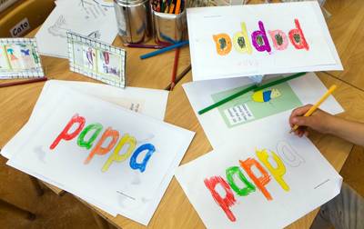 Japanse betaalt acteur al 10 jaar om door te gaan als vader van haar dochter