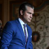 Hegseth en Trump lijken de controle te verliezen over de Iran-oorlog, op het slagveld in het Midden-Oosten én dat van de beeldvorming