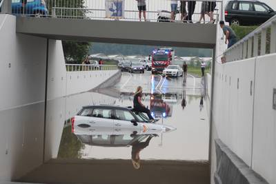 LIVE: Veel hinder door noodweer: schade en ondergelopen wegen