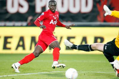 'Ingestorte oud-FC Twente-speler Cheick Tioté overleden'