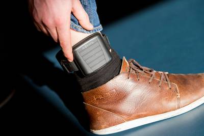 Mogelijke terrorist reist mét enkelband van Duitsland naar Griekenland