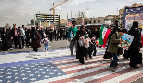Iran dreigt met reactie op eventuele Amerikaanse aanval na dreigementen Trump