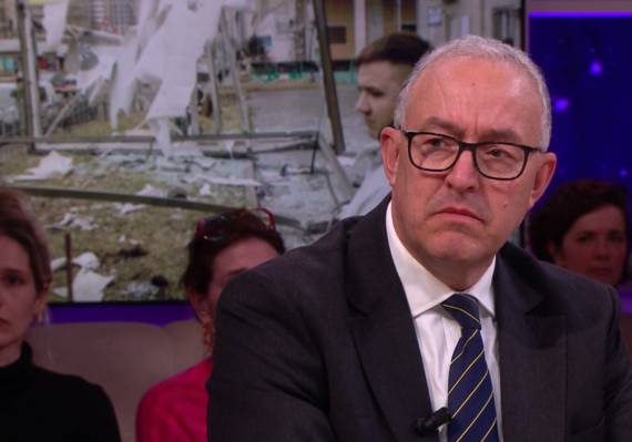 Burgemeester Aboutaleb in tranen bij Jinek