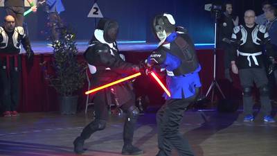 Waan je een Star Wars-held: Franse schermbond voegt lichtsabel toe aan arsenaal