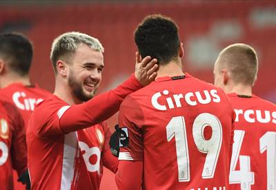 Débuts réussis pour Mbaye Leye, le Standard retrouve le sourire