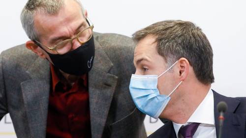 Carl Devos: “De Croo en Vandenbroucke laten zo weinig ruimte dat het de andere partijen steeds meer irriteert”