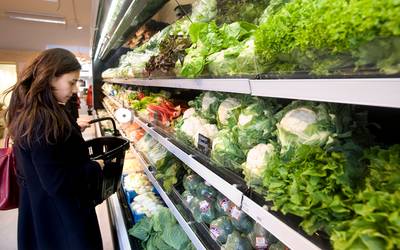 Massale steun voor oproep schrappen btw op groente en fruit