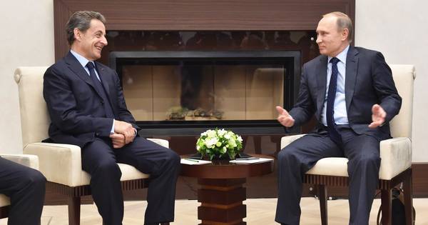 Sarkozy N Etait Pas Ivre Apres Sa Rencontre Avec Poutine Mais Ko Debout Monde 7sur7 Be