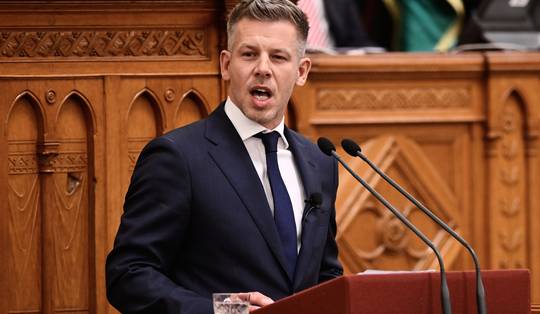 Peter Magyar officieel verkozen tot nieuwe premier van Hongarije: ‘Ik zal mijn land dienen’