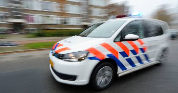 Politie rukt uit voor mogelijk schietincident Naarden.