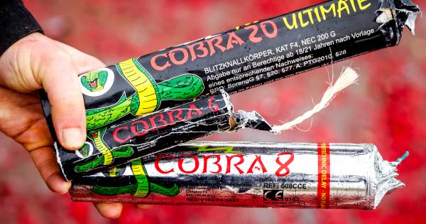 Leerlingen Van School In Andel Raken Ernstig Gewond Bij Afsteken Van Illegaal Vuurwerk Waalwijk Heusden E O Bd Nl