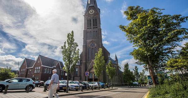 Ontucht in Poeldijk: 'Waarom moet dit opgerakeld?' | Binnenland - AD.nl