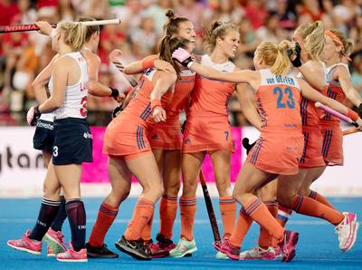 Hockeysters voegen daad bij het woord met plaatsing voor halve finale