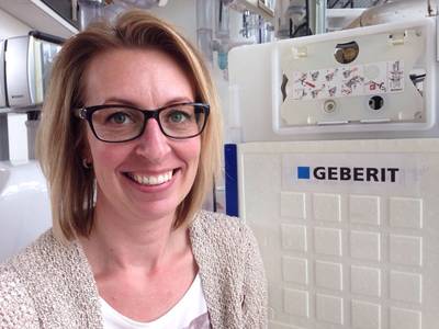 Loden Radioleeuw uitgereikt aan wc-fabrikant