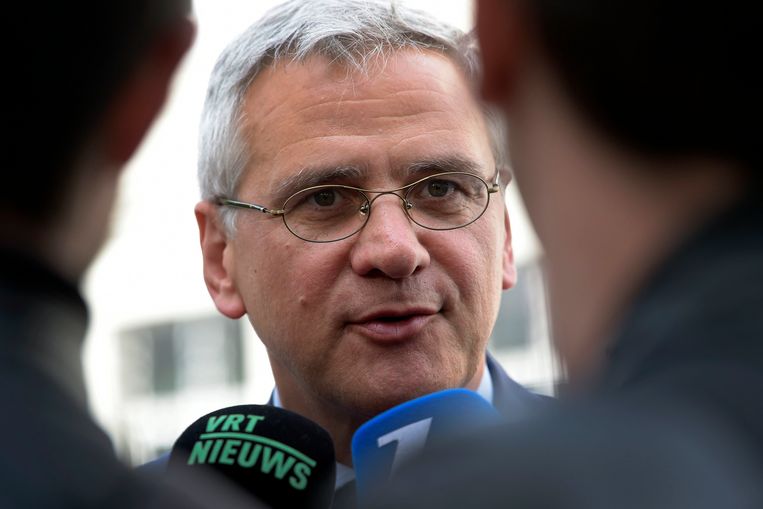 Handelaars Niet Uitbetaald Door Problemen Bij Betalingen Met Kaart Economie Geld Hln