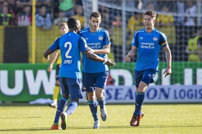 LIVE: PSV met de Jong en Locadia tegen Vitesse